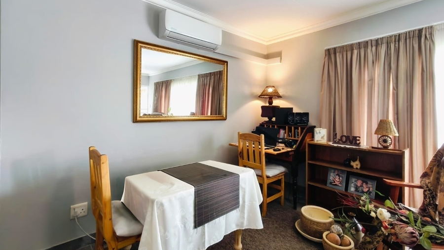 2 Bedroom Property for Sale in Miederpark North West